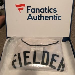 Men’s Detroit Tigers Baseball Jersey!